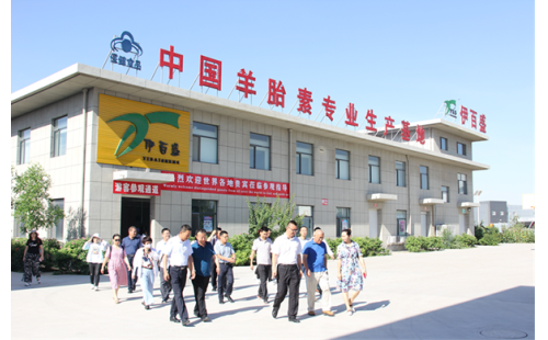 四川省瀘州市納溪區(qū)人大常委會、金鳳區(qū)人大常委會一行蒞臨公司調(diào)研指導工作